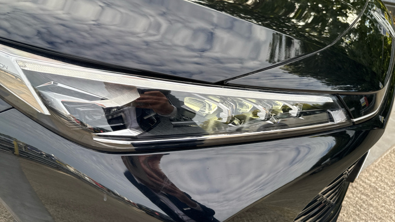 MG HS 1.5 T-GDI Trophy 5dr DCT Petrol Hatchback